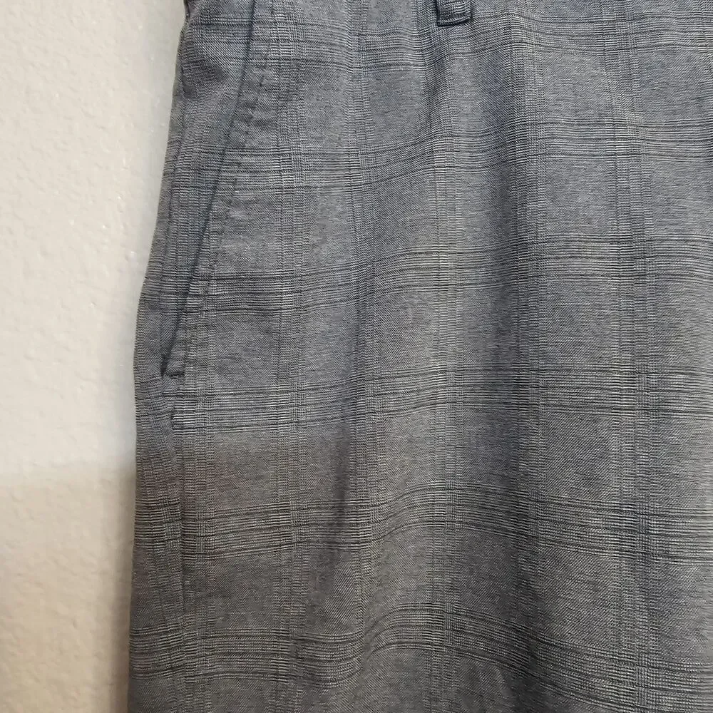 BCG Men’s Gray Plaid Golf Shorts Sz 38W Performance Stretch Casual Gorpcore U434